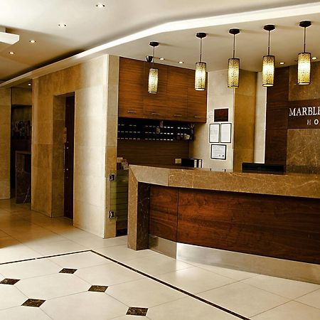 Marble Tower Hotel Beiroet Buitenkant foto